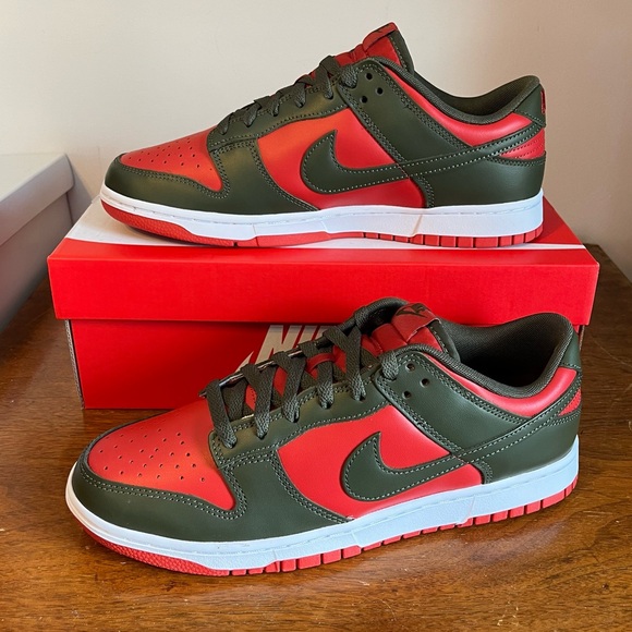 NIKE Dunk Low Retro Mystic Red